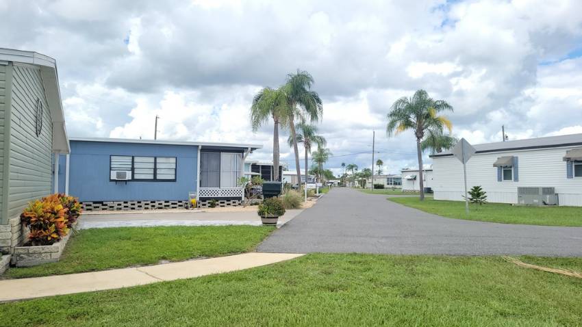 116 King Drive a Winter Haven, FL Mobile or Manufactured Home for Sale